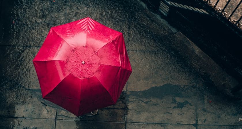 sonhar com chuva significado bíblico e espiritual